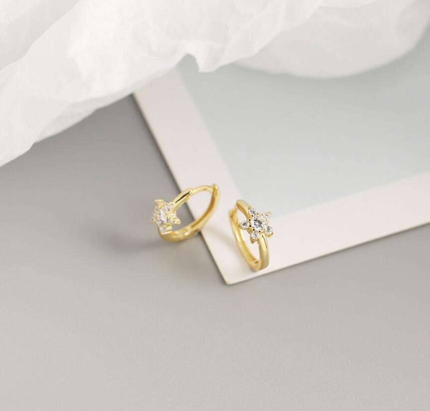 Camilla Huggie in Gold - Image 3