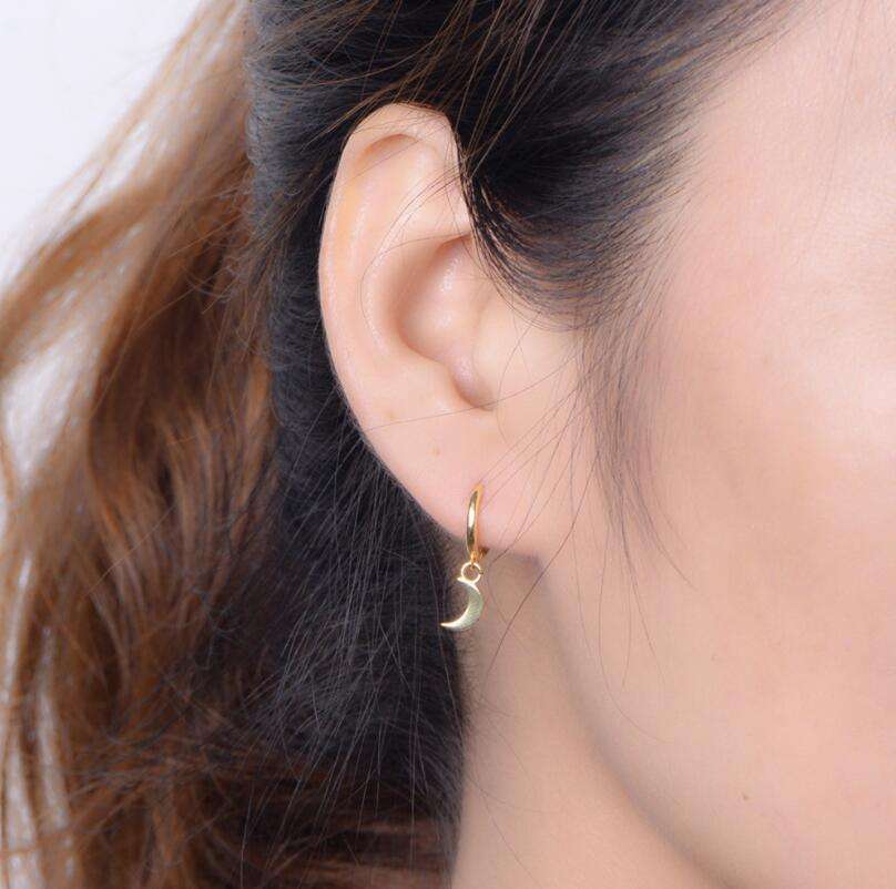 Mia Huggie in Gold - Image 3