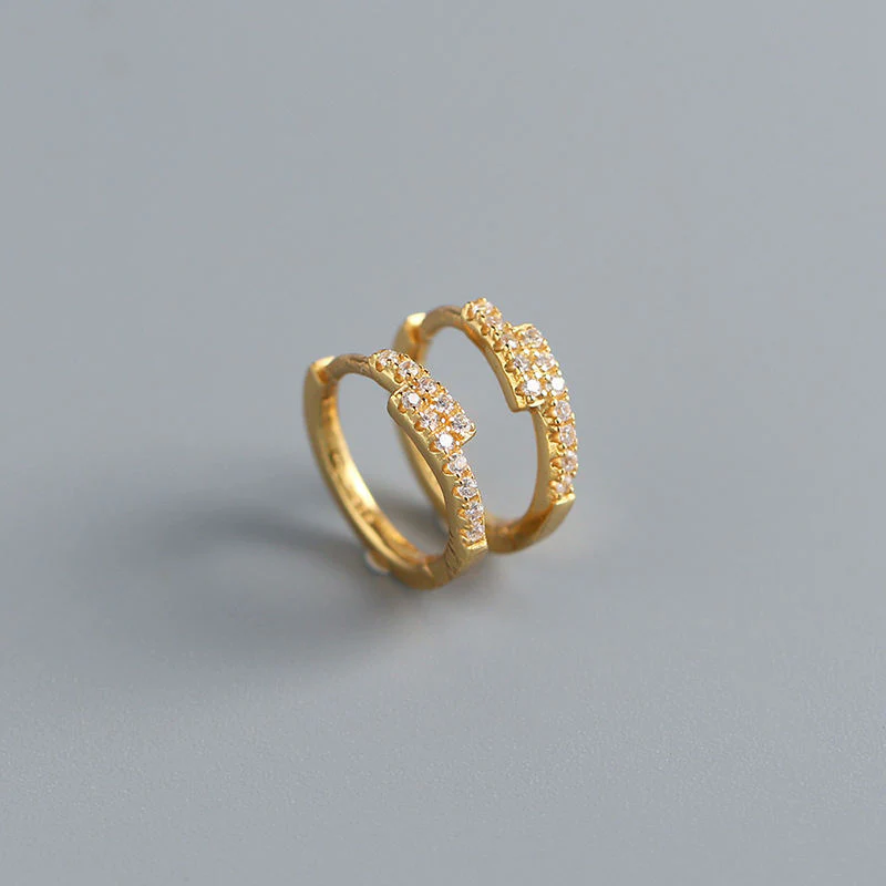 Sydney Huggie in Gold - Image 3